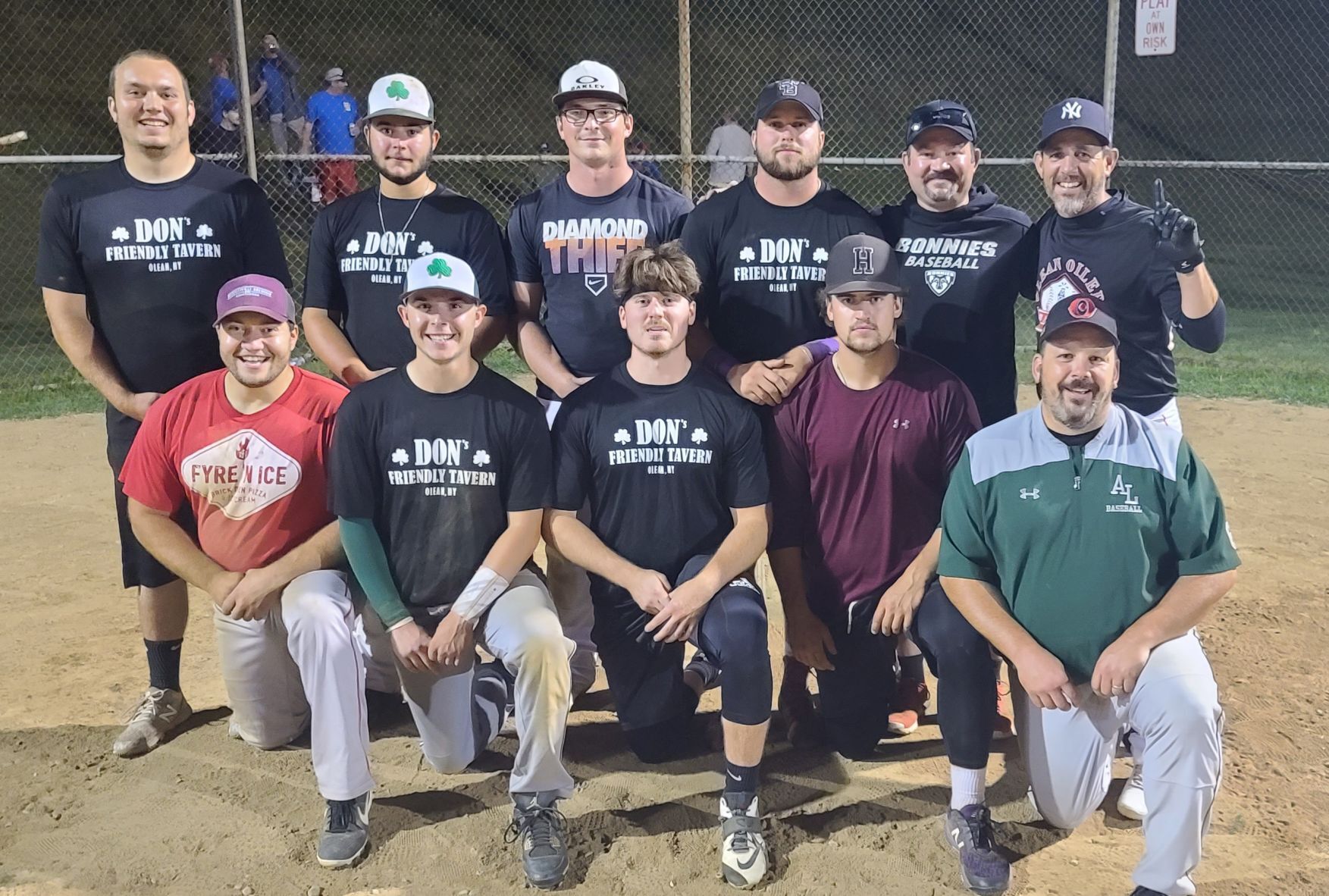 Don’s captures Tuesday Wooden Bat league title